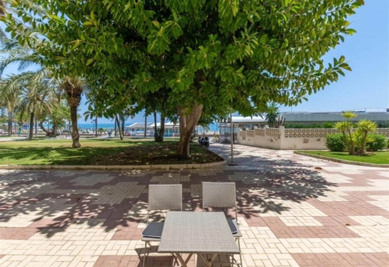 Beach Apartment Montemarcarihuela Torremolinos Dış mekan fotoğraf