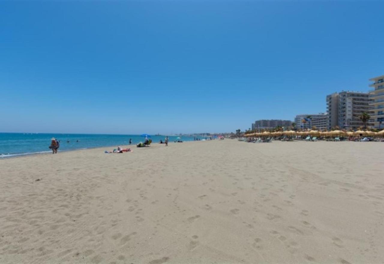 Beach Apartment Montemarcarihuela Torremolinos Dış mekan fotoğraf